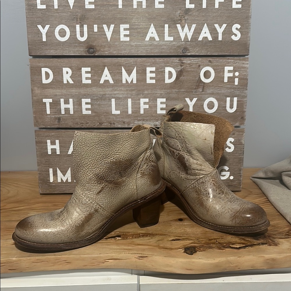 Holding Horses  Distressed Leather Ankle Boots in Metallic Taupe
